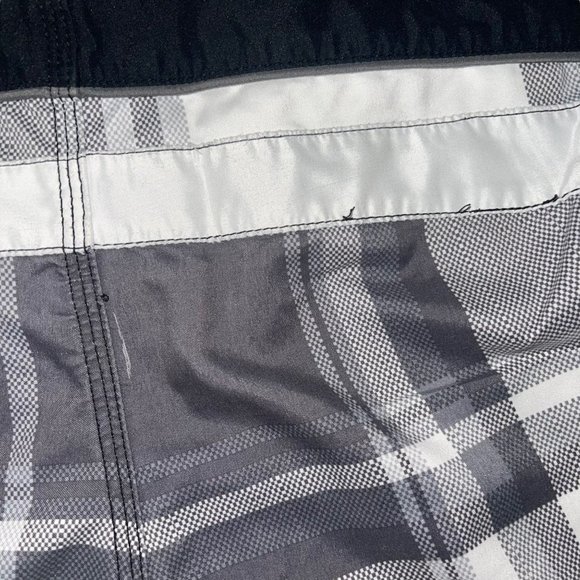 ONeill Board Shorts Mens 38 Checkered Check Pocket Embroidered Logo Swimwear - Picture 7 of 8